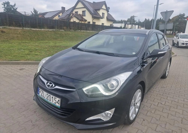 Hyundai i40 cena 33800 przebieg: 150000, rok produkcji 2013 z Poręba małe 106